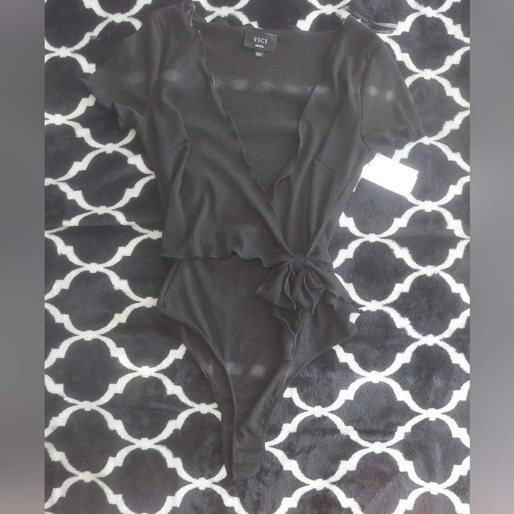 VICI‎ Black Wrap Bodysuit Small